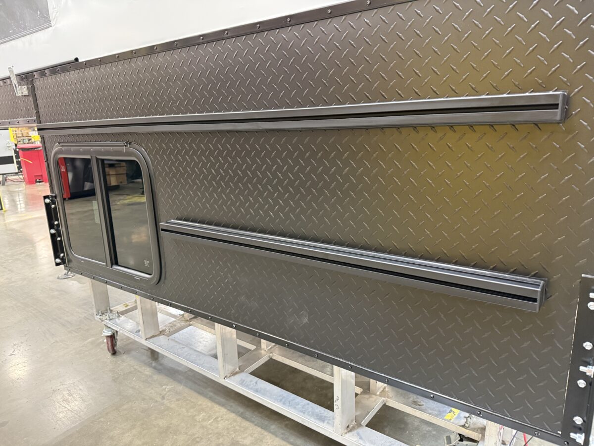Green (Smooth Aluminum Siding)