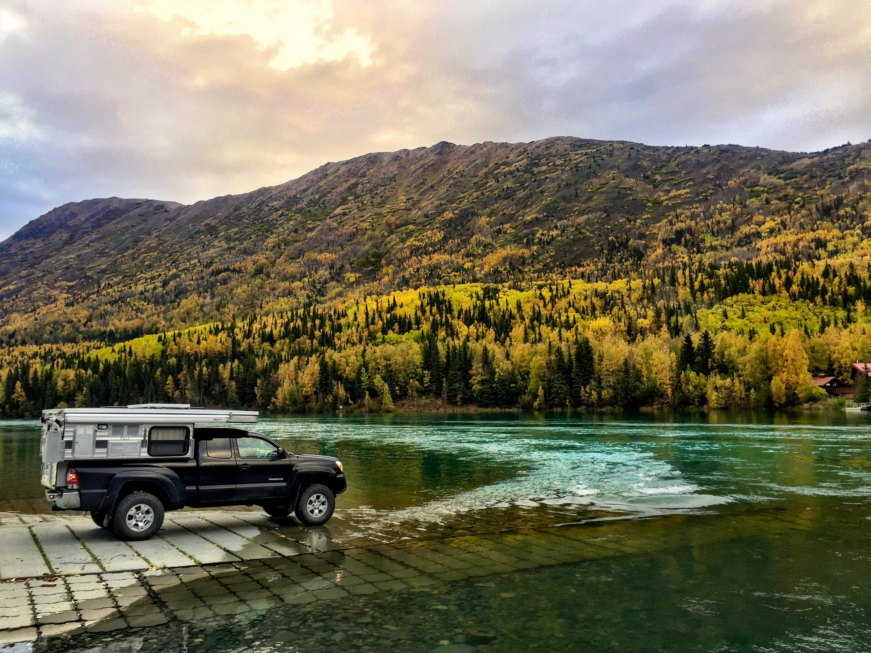 15 Tips for Living Out of a Truck Camper Full Time